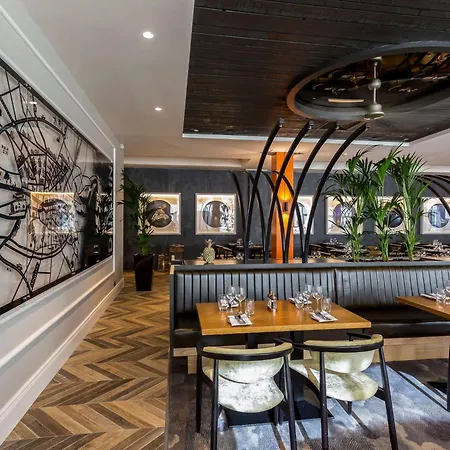 Clayton Hotel Dublin Airport Central-3